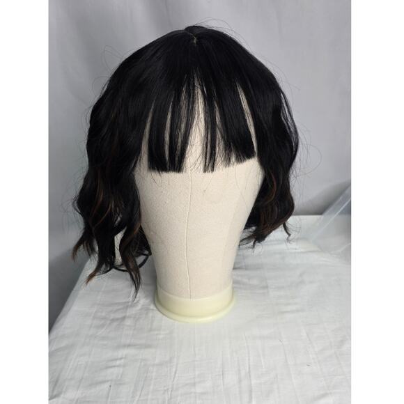 Black Wig With Brown Highlights Short Wavy Hair With hair cap - Picture 4 of 7